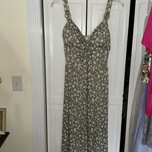 Derek Heart ☀️Floral Print Sundress ☀️Fits almost any size